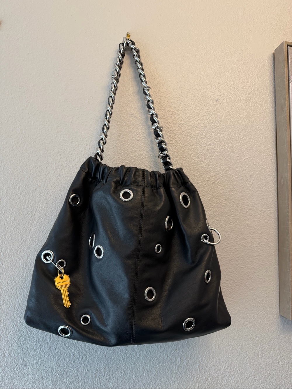 Marc Jacobs Grommet Charm Cristina Leather Tote Black - Picture 10 of 16